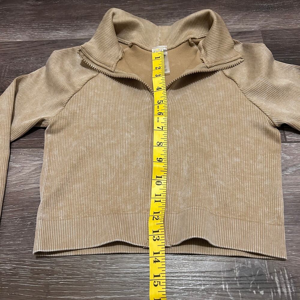 Mono B Women's Cropped Ribbed Zip-UP Jacket Taupe Size SM - Picture 7 of 10
